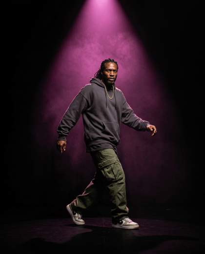 Dre, Stage portrait